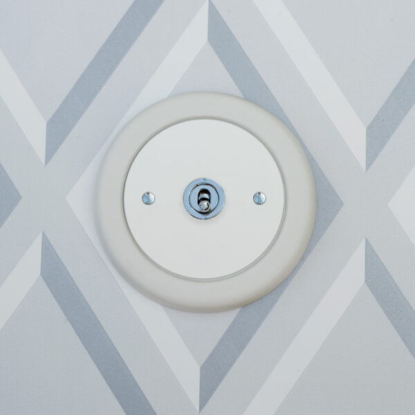 1 Gang White Switch With Chrome Toggle - Image 5